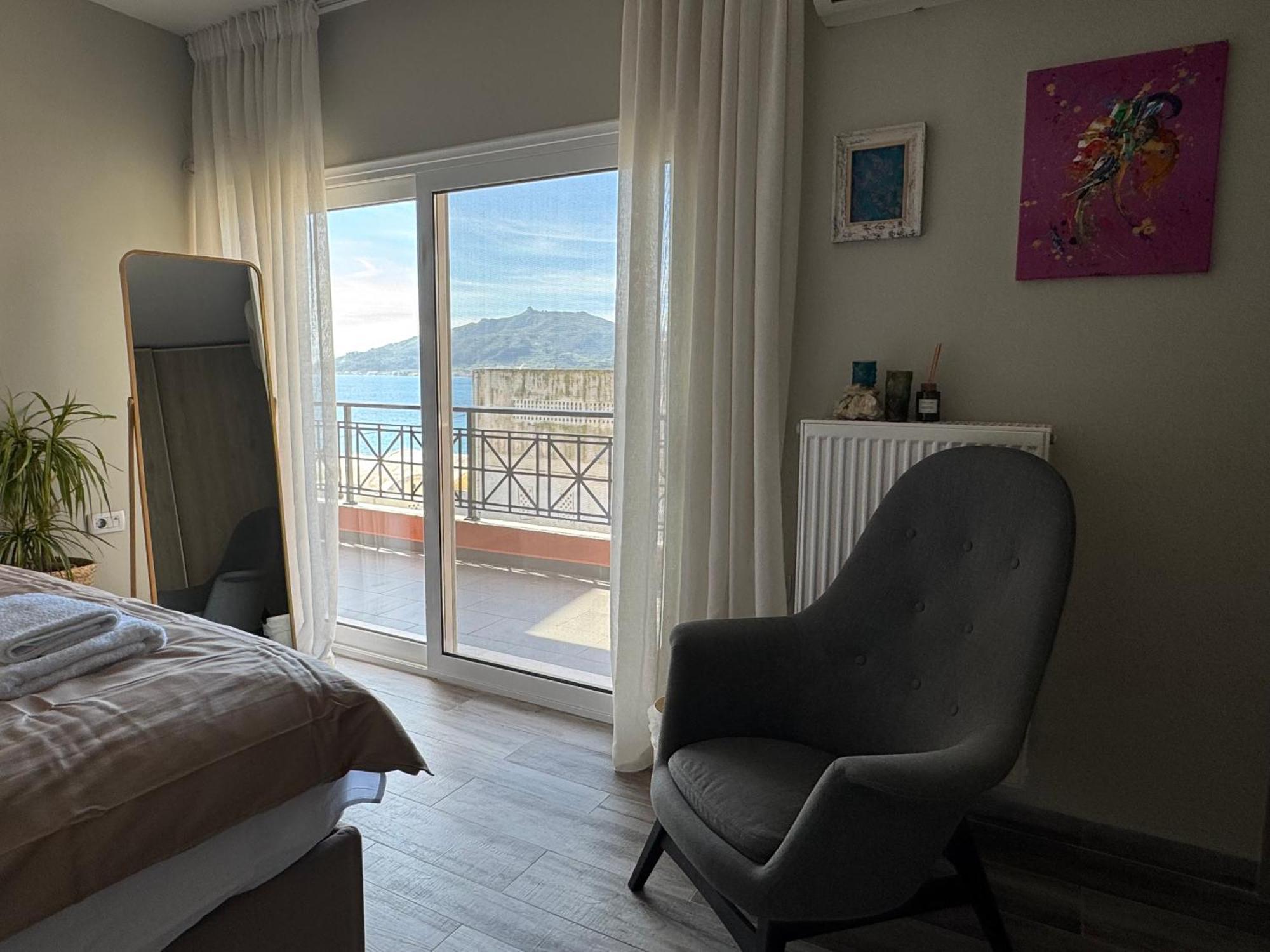 Arty Loft With Sea & Views Appartement *